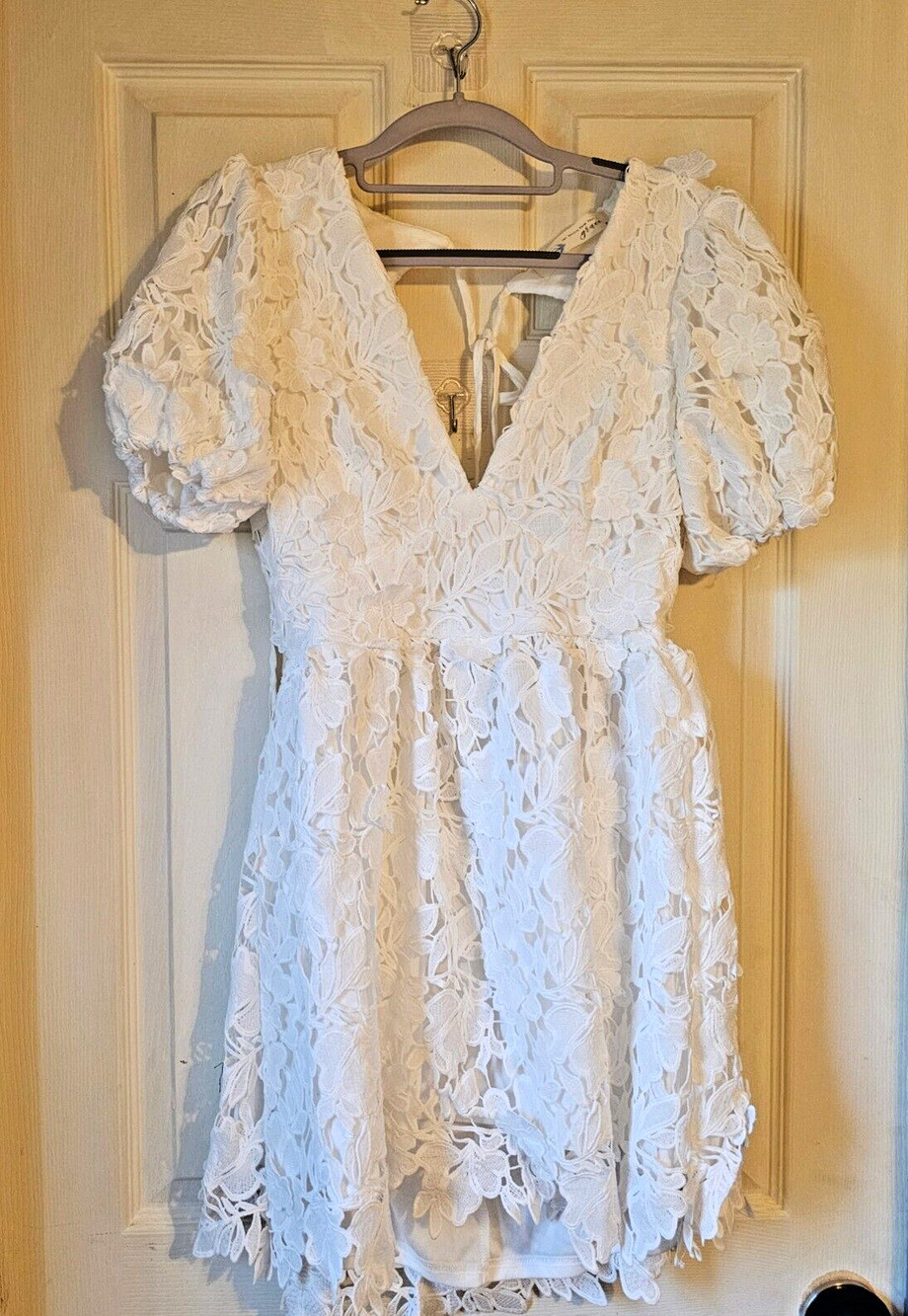 Grace White Lace Mini Dress Size S Puff Sleeve V-Neck Open Back Boho Cottage - Picture 1 of 12